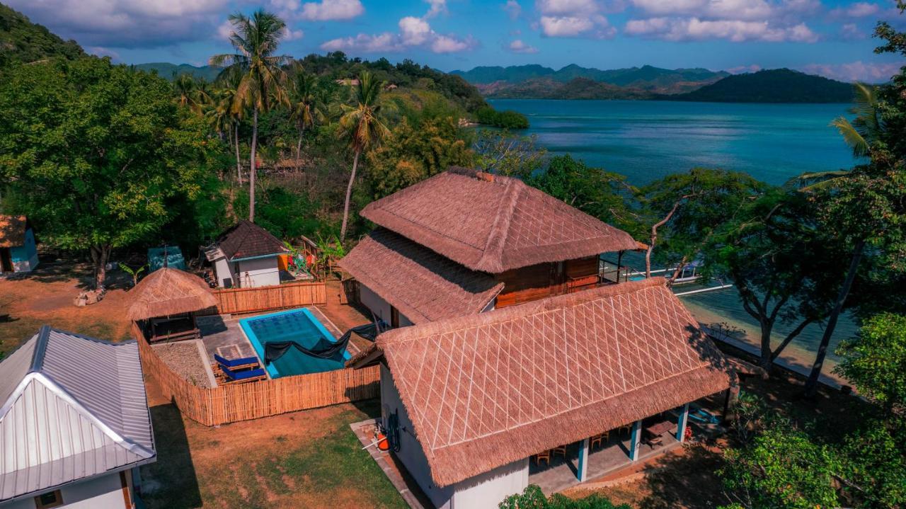 Khabita Beach Resort Lembar  외부 사진