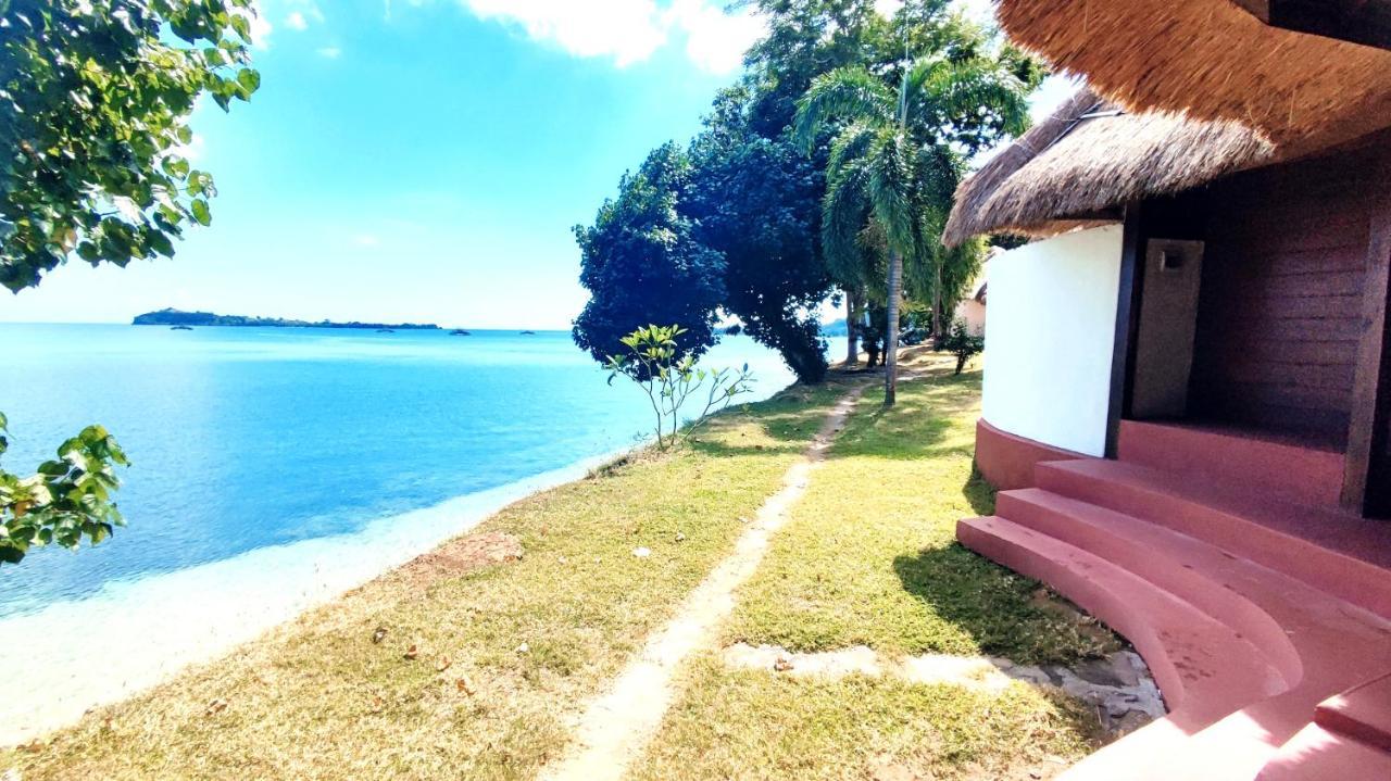 Khabita Beach Resort Lembar  외부 사진