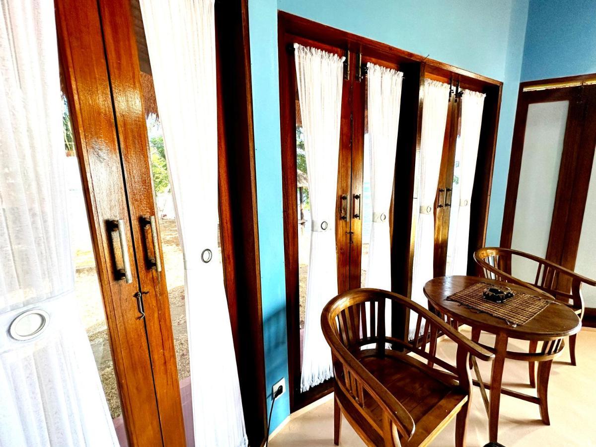 Khabita Beach Resort Lembar  외부 사진